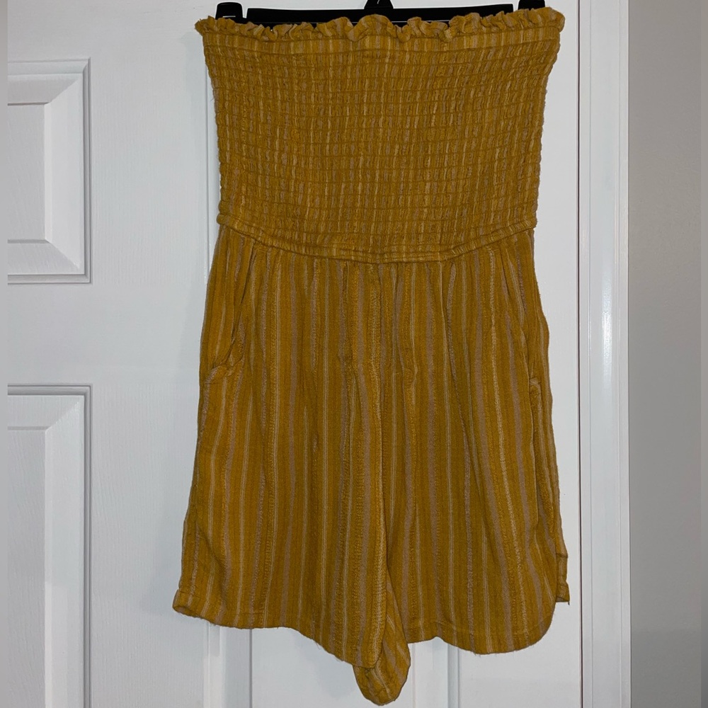 Strapless American Eagle, yellow, striped romper